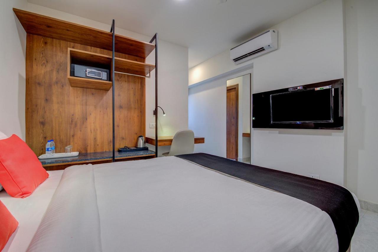 Arunaa Inn Airport Hotel,Csennai Kültér fotó
