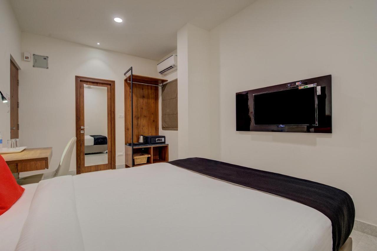 Arunaa Inn Airport Hotel,Csennai Kültér fotó
